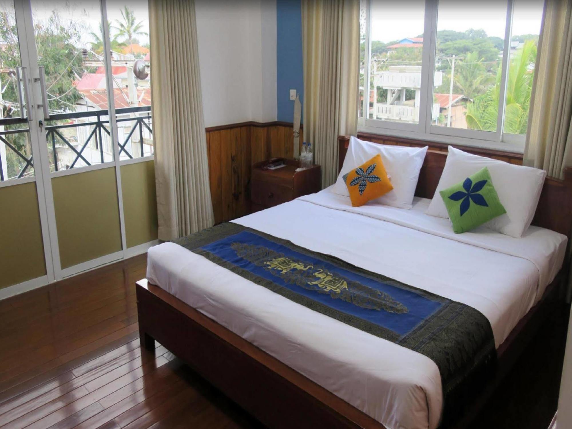 Yar Pyae Hotel Nyaung Shwe Exterior photo