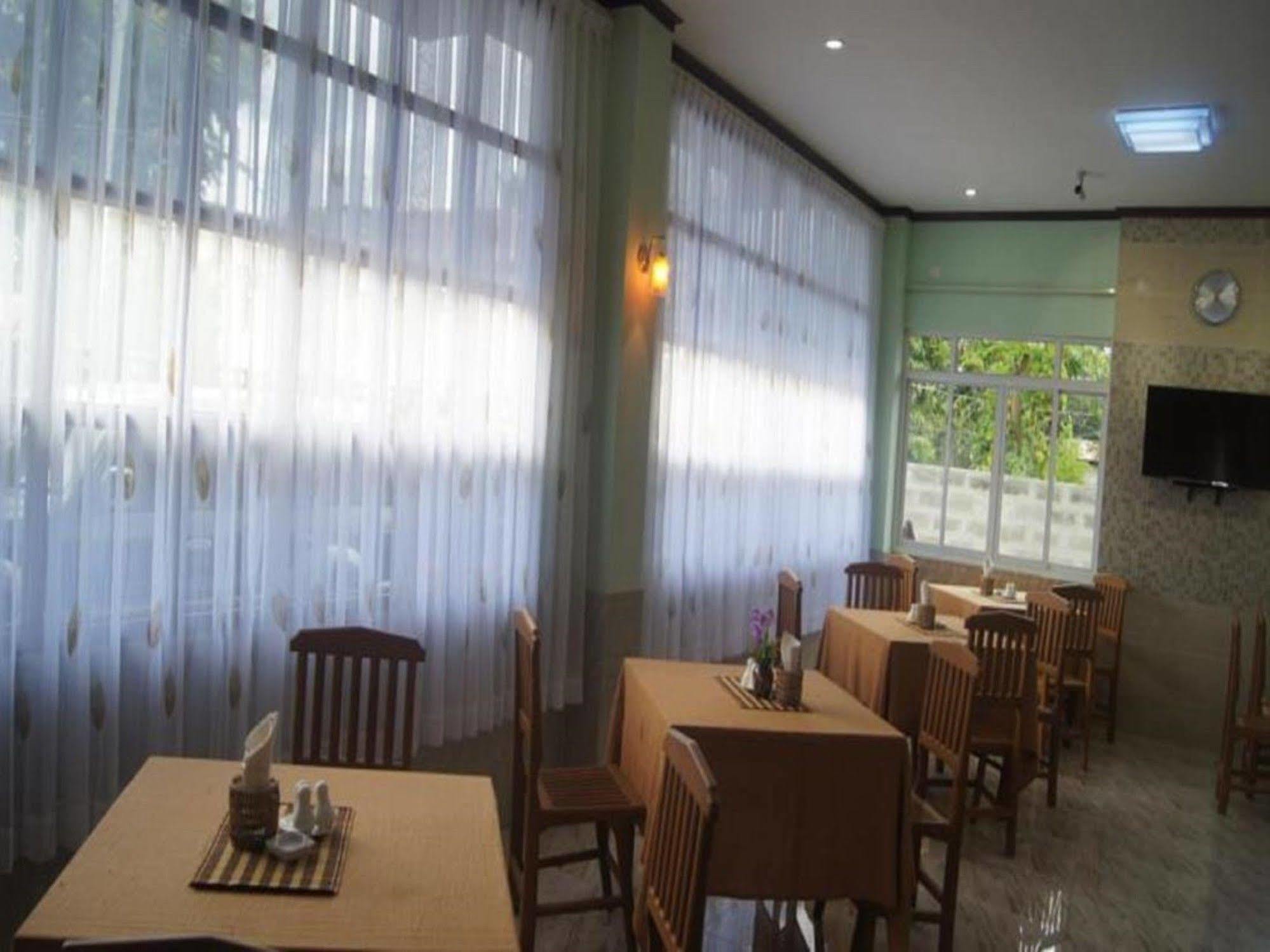 Yar Pyae Hotel Nyaung Shwe Exterior photo